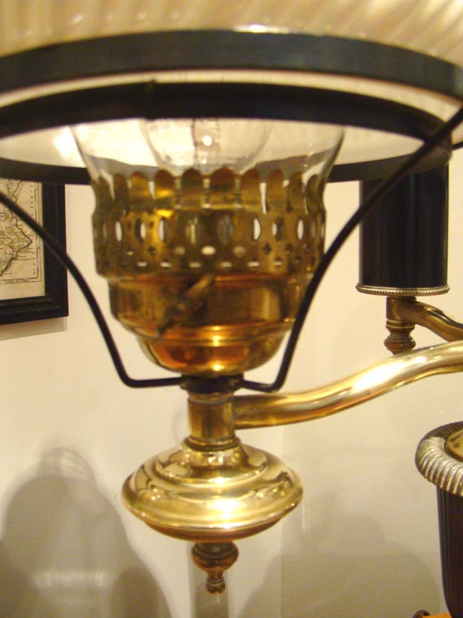 A beautiful double fluid lamp, now electrified, circa 1900-1920 — image 4